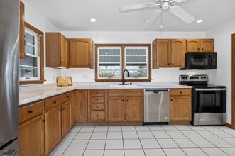 7524 Virginian Dr in Norfolk, VA - Foto de edificio - Building Photo