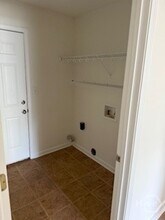 534 Cobblestone Cir in Bloomingdale, GA - Building Photo - Building Photo