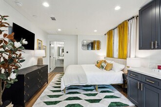 1738 N Rampart St in New Orleans, LA - Building Photo - Building Photo