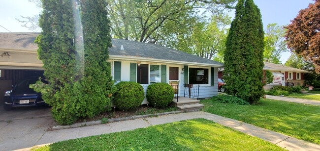 property at 1163 Higgins Ave