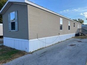 3510 N 9th St in Carter Lake, IA - Building Photo - Building Photo