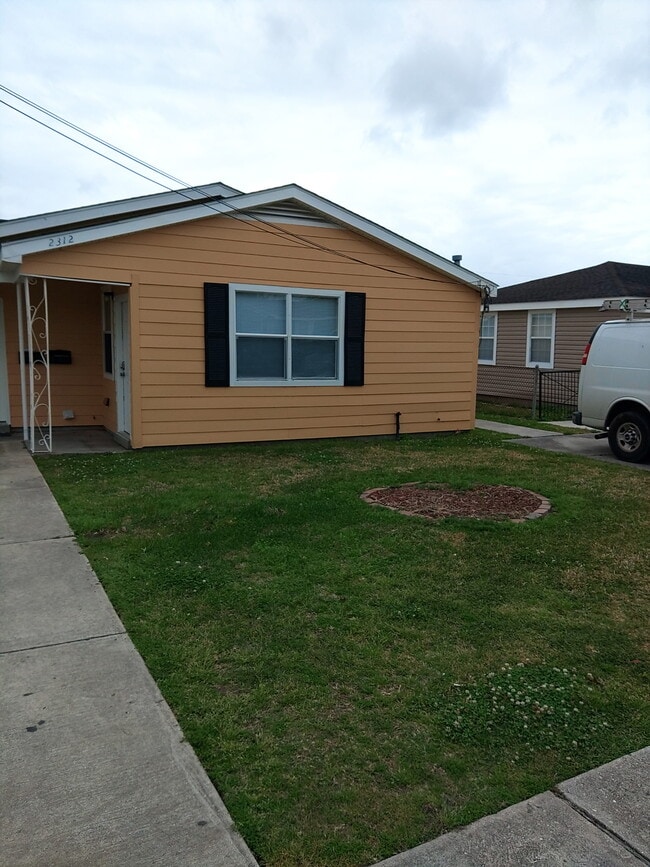 2312 Rose Dr, Unit 2312