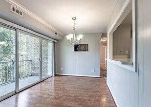 2908 Kings Chapel Rd, Unit 12 in Falls Church, VA - Foto de edificio - Building Photo