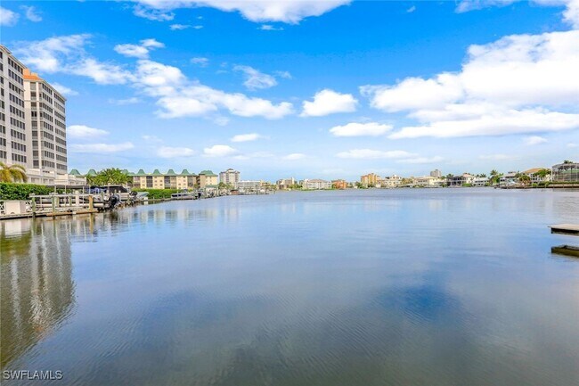 property at 9101 Vanderbilt Dr