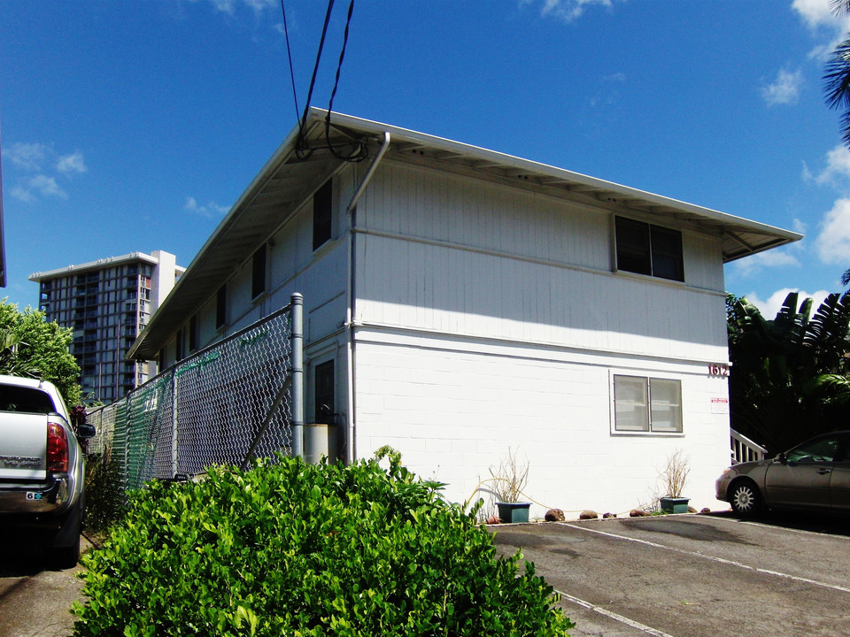 1612 Anapuni St in Honolulu, HI - Building Photo