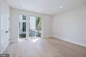 745 Kenyon St NW in Washington, DC - Building Photo - Building Photo