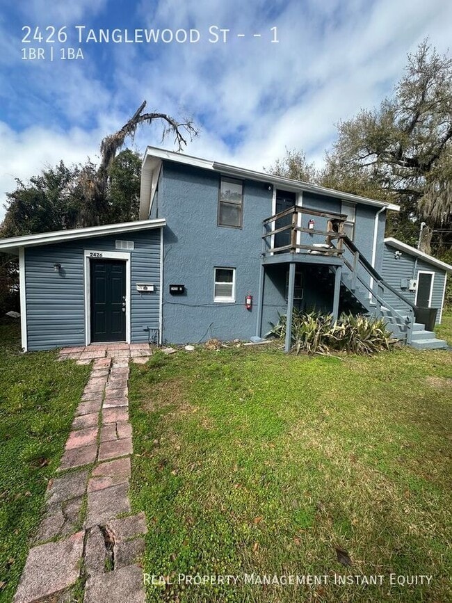 property at 2426 Tanglewood St