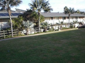 Pacific Crest Apartments in Encinitas, CA - Building Photo - Building Photo