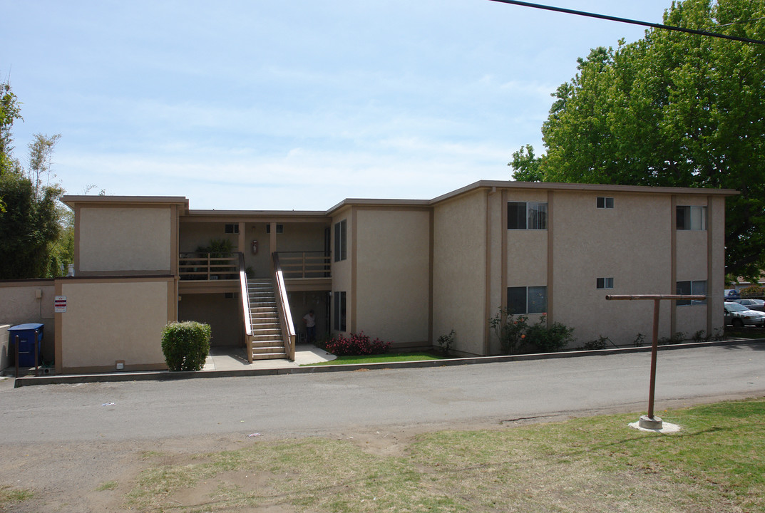 52-66 S Laurel St in Ventura, CA - Building Photo