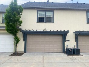 863 Chiva Ct in Midvale, UT - Building Photo - Building Photo