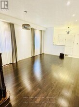 239 Dalgleish Garden in Milton, ON - Building Photo - Building Photo