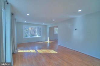 2509 Freetown Dr in Reston, VA - Building Photo - Building Photo