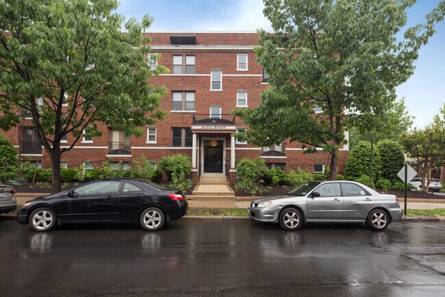 2201 2nd St NW in Washington, DC - Building Photo - Building Photo
