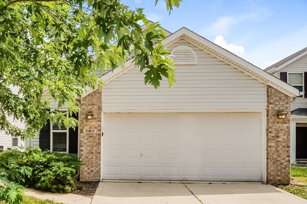 11611 Signet Ln in Indianapolis, IN - Foto de edificio
