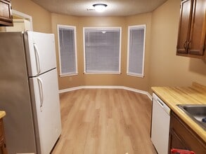 2284 Hometown Dr in Memphis, TN - Building Photo - Building Photo