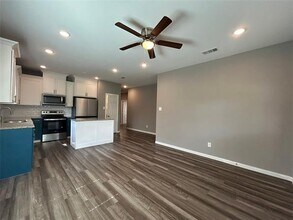 1431 E Maddox Ave in Fort Worth, TX - Building Photo - Building Photo