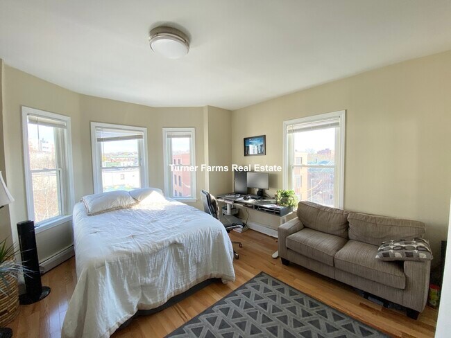 6 Bickford Ave, Unit 3 in Boston, MA - Building Photo - Building Photo