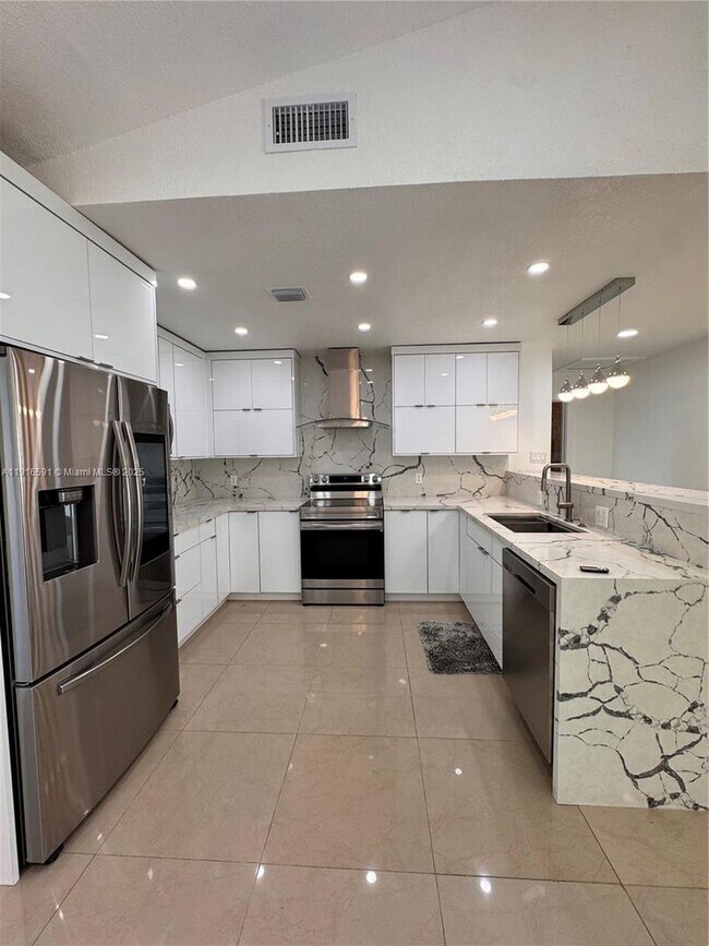 20521-20125 SW 125th Ave in Miami, FL - Building Photo - Building Photo