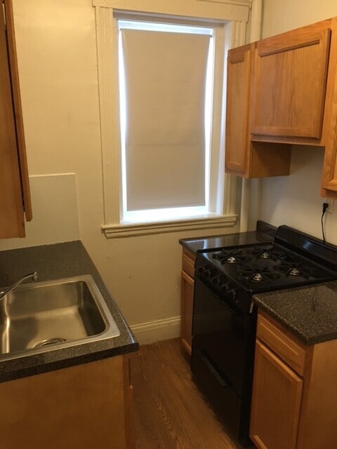 1195 Boylston St, Unit 41 in Boston College, MA - Foto de edificio - Building Photo