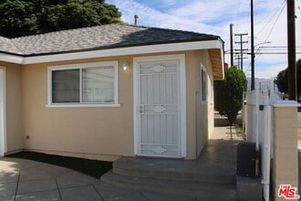 1402 Celis St in San Fernando, CA - Building Photo - Building Photo