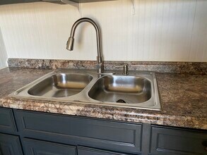 306 E 31st St, Unit 306 in Odessa, TX - Foto de edificio - Building Photo