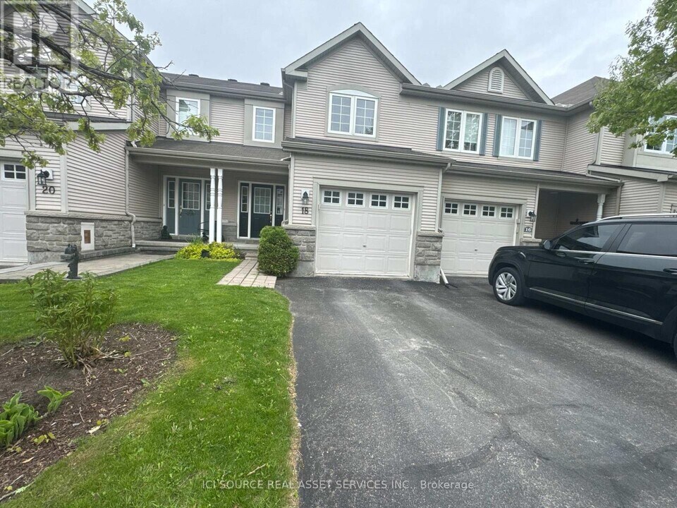 18-18 Midwood Private in Ottawa, ON - Building Photo
