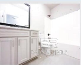 6870 Summerset Dr in Gulf Shores, AL - Foto de edificio - Building Photo