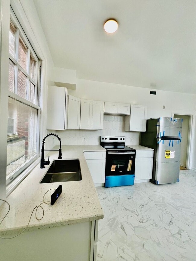 7607 Ogontz Ave in Philadelphia, PA - Building Photo - Building Photo