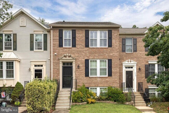 property at 712 Pine Drift Dr