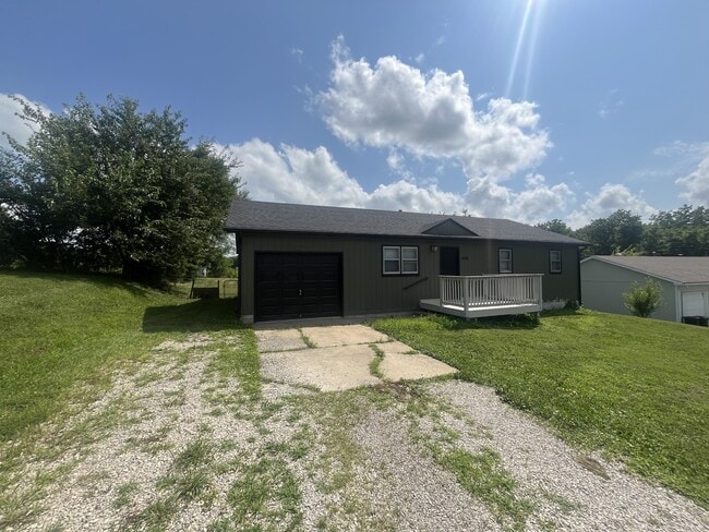 property at 430 SE 150 Rd
