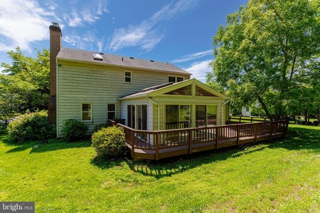 11778 Hollyview Dr in Great Falls, VA - Building Photo - Building Photo