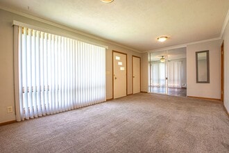 7224 Northridge Dr in Omaha, NE - Foto de edificio - Building Photo