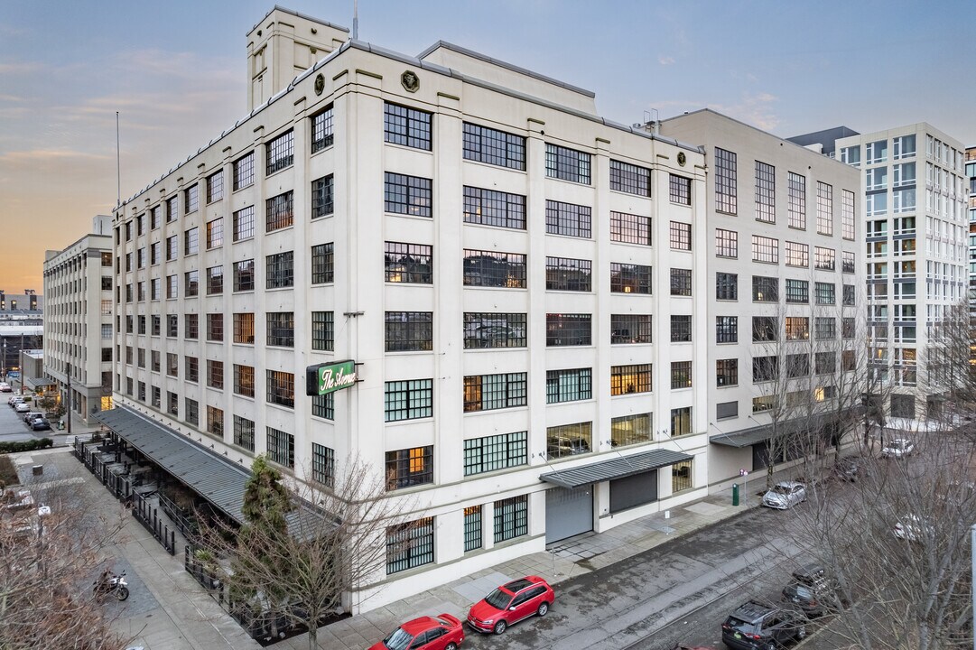 The Avenue Lofts in Portland, OR - Building Photo