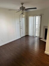 8180 Lemmon Ave in Dallas, TX - Building Photo - Building Photo