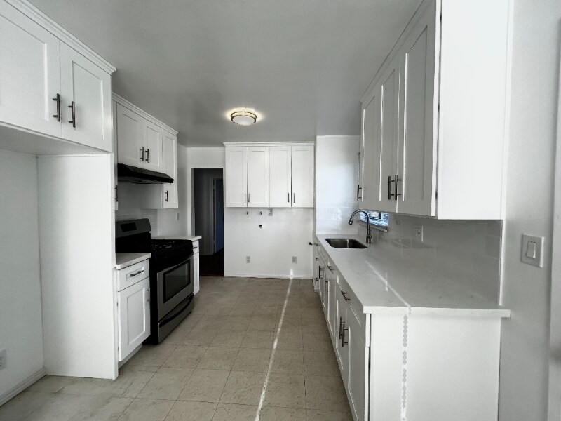 225 E Ada Ave in Glendora, CA - Building Photo