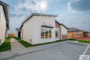 3604 Hidalgo Cir in Brownsville, TX - Building Photo