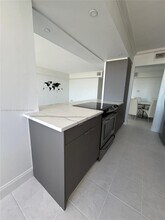 18021 Biscayne Blvd in Aventura, FL - Building Photo - Building Photo