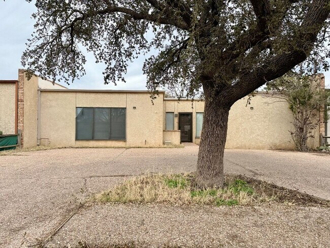 3604 Bedford Ave in Midland, TX - Building Photo - Building Photo