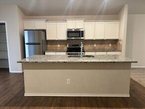 14005 Vernon Ave in Lubbock, TX - Building Photo - Building Photo