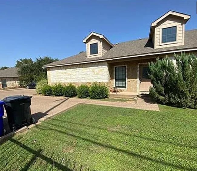 property at 2528 S 3rd St