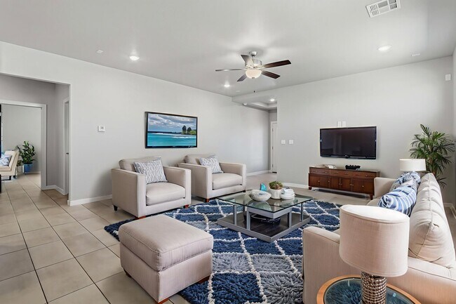 788 Plains Blackfoot Dr in Socorro, TX - Building Photo - Building Photo