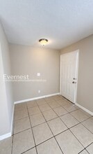 3060 St Paul Dr in Winter Haven, FL - Building Photo - Building Photo