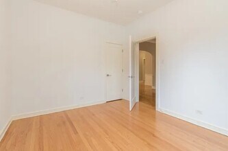 910 Lake St in Evanston, IL - Building Photo - Building Photo