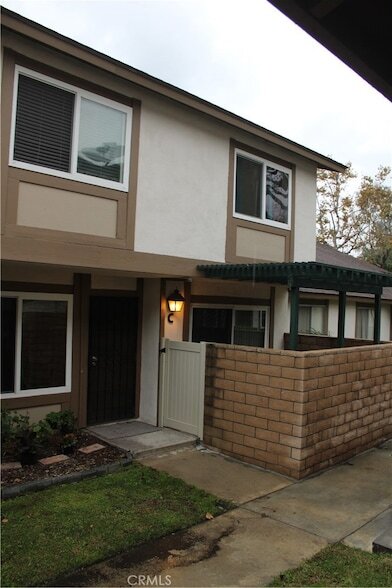 5478 E Willow Woods Ln in Anaheim, CA - Building Photo - Building Photo