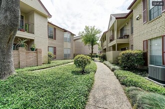 2120 El Paseo St, Unit ElPaseo in Houston, TX - Building Photo - Building Photo