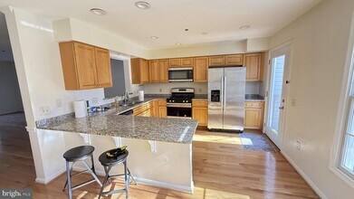 7645 Elioak Terrace in Gaithersburg, MD - Building Photo - Building Photo