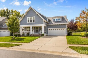 106 Slocumb Ln in Mooresville, NC - Building Photo