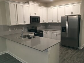 1260 Royal St. George Blvd in Davenport, FL - Building Photo - Building Photo