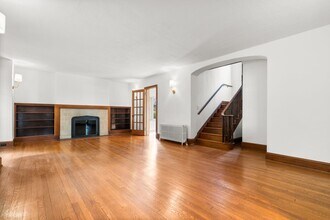 5710 Warwick Pl in Chevy Chase, MD - Building Photo - Building Photo