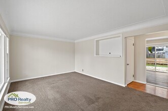 418 2nd Ave E in Shakopee, MN - Building Photo - Building Photo